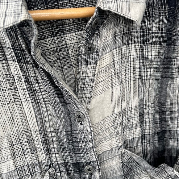 Free People x Vintage Lightweight Split Back Plaid Shirt - Picture 6 of 12